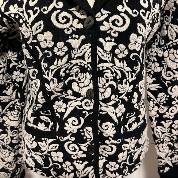 Icelandic Designs Wool Cardigan Sweater - Picture 2 of 6